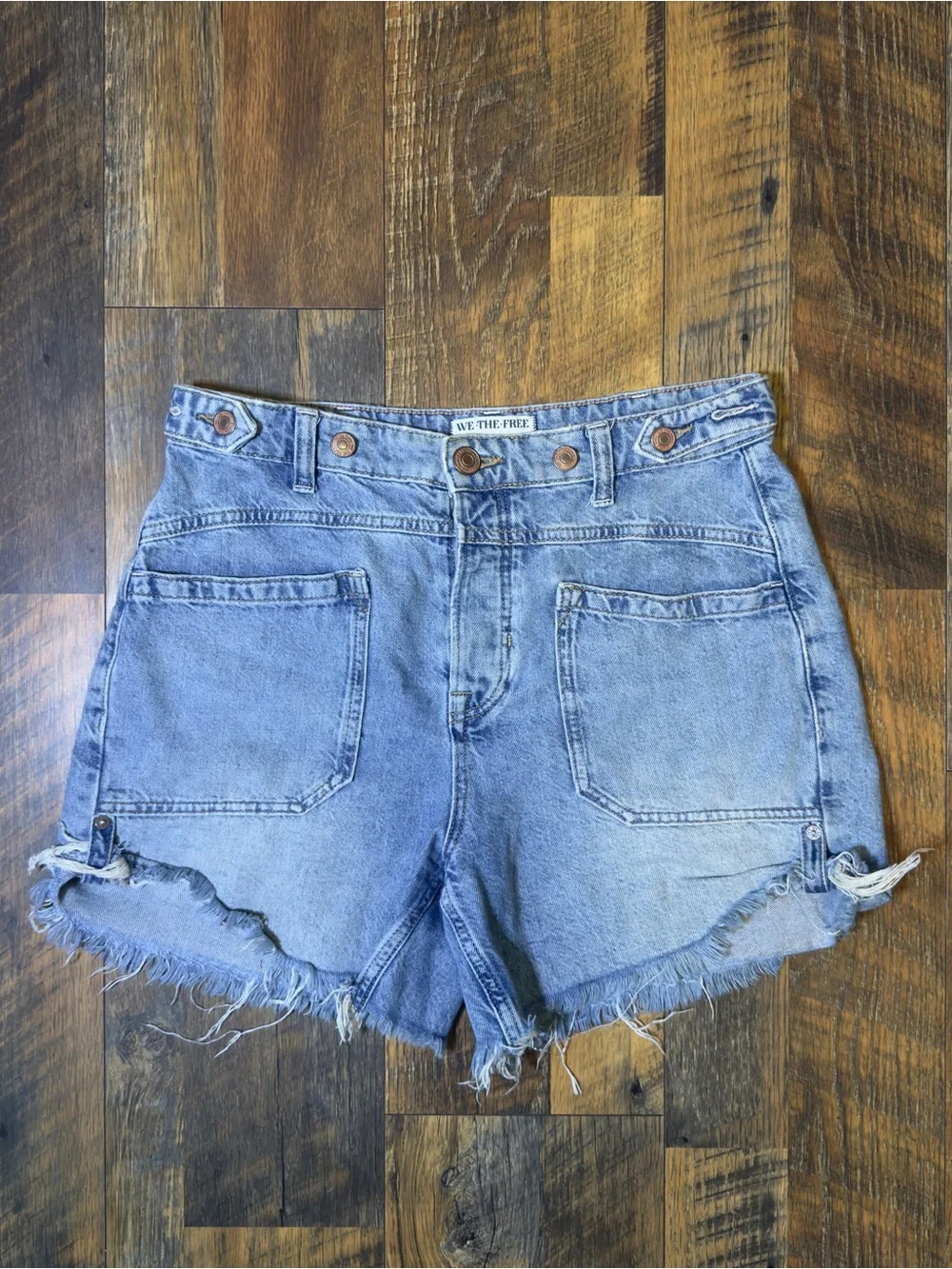 Free People We The Free Palmer Jean Shorts Lt Blue Denim Size 27 - Picture 1 of 5